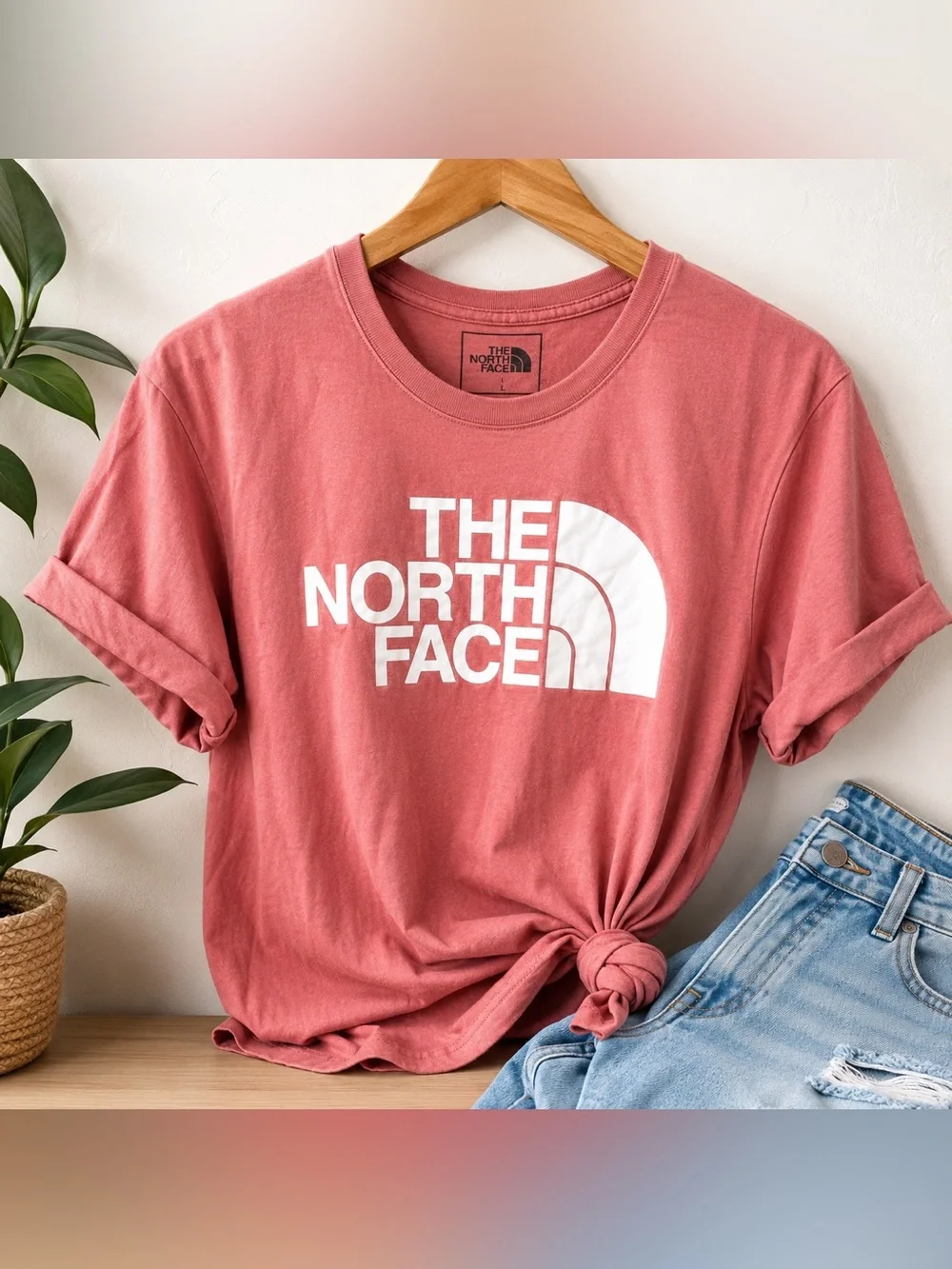 The North Face Pink Logo Graphic Tee Size Large